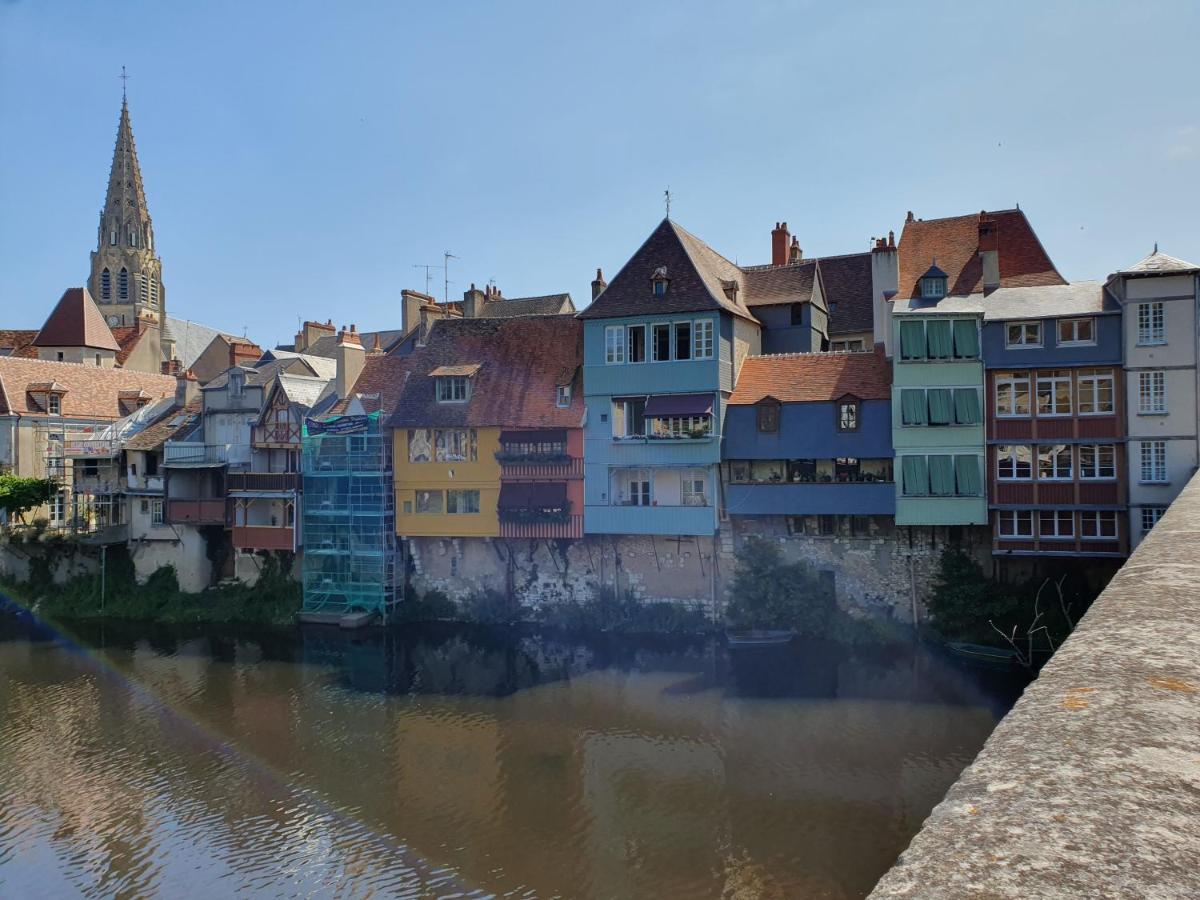 Gite De La Guernouille Luçay-le-Mâle Exterior foto